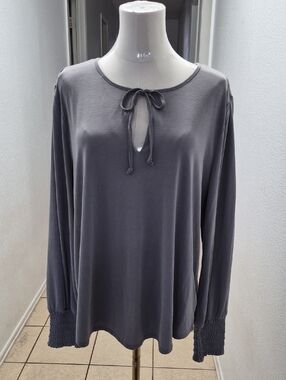 Lucky Brand Gray Tie-Neck Long Sleeve Top, very soft